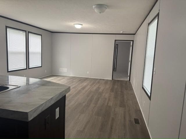 Building Photo - 547 Waxwing Ln