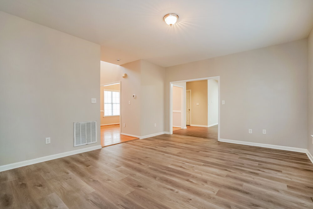 Building Photo - 343 Victor Ct