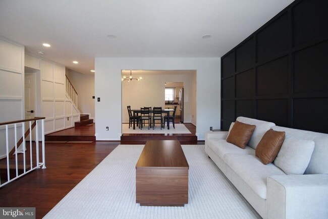 Building Photo - 3139 Stratford Ct