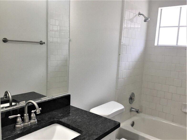 Building Photo - 9151 Autumn Harvest Dr