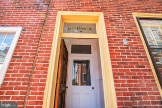 Building Photo - 8 N New St