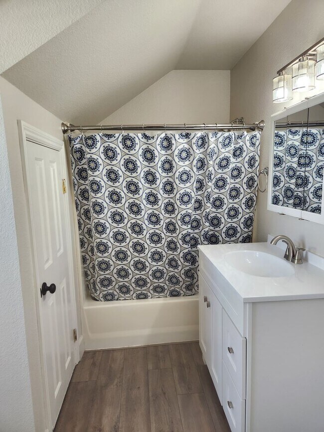 Building Photo - 1 Bdrm, 1 Bath ADU near Sutter Street - Historic Folsom
