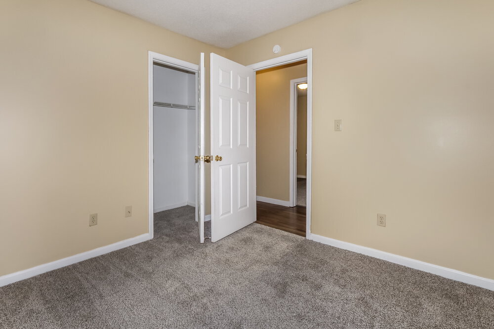 Building Photo - 2184 Stone Stream Dr