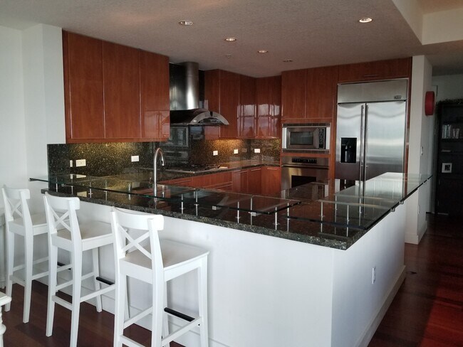 Building Photo - 1199 Pacific Hwy