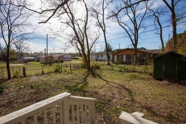 Building Photo - 2113 Muldrow Dr