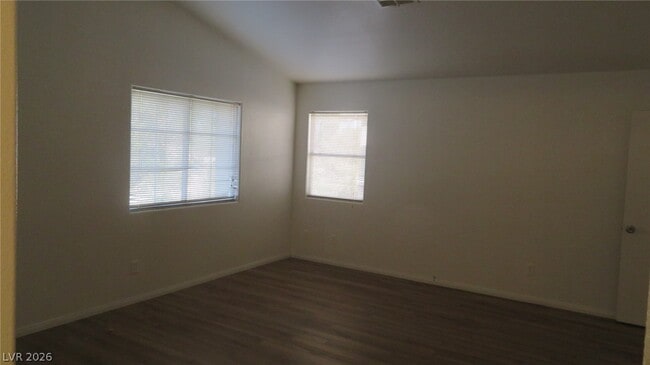 Building Photo - 3014 Sunrise Bay Ave