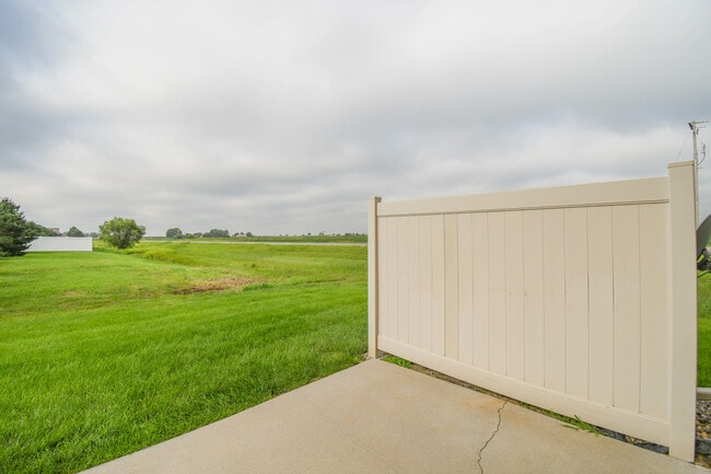 Building Photo - 8413 W 53rd St