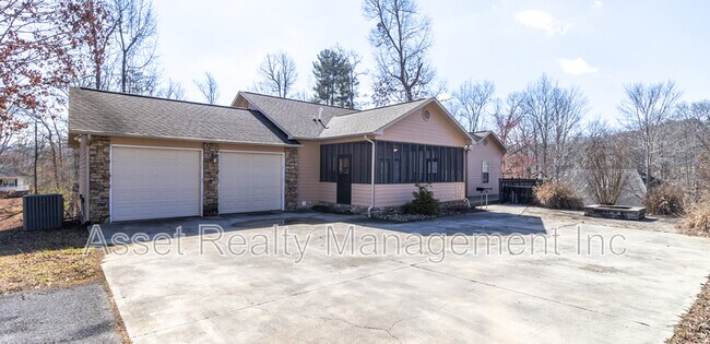 Building Photo - 306 White Cap Ln