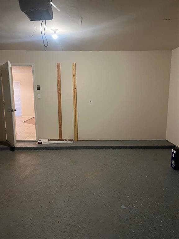 Building Photo - 302 Inverness Dr