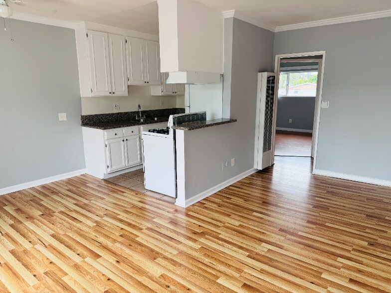 Primary Photo - 407 N Avenue 50
