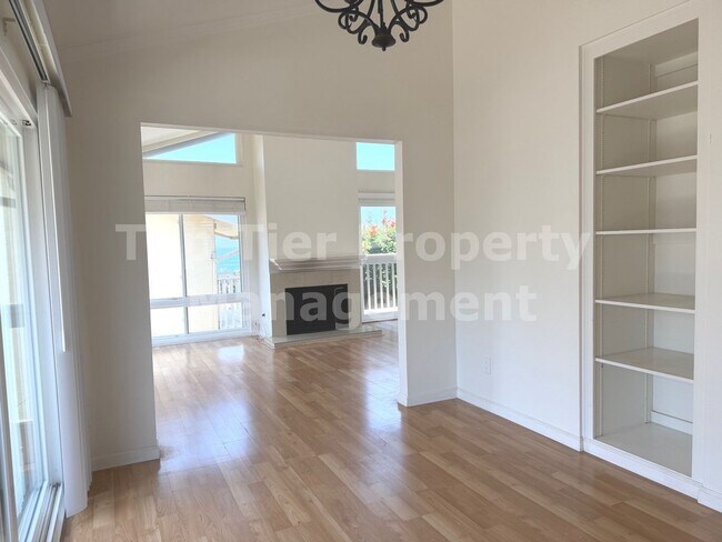 Building Photo - ***Beautiful Oceanfront 3 bed, 2 bath, 2,076 sqft House in Carlsbad Village - Available 06/15***