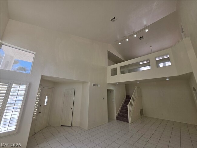 Building Photo - 8008 Dover Shores Ave