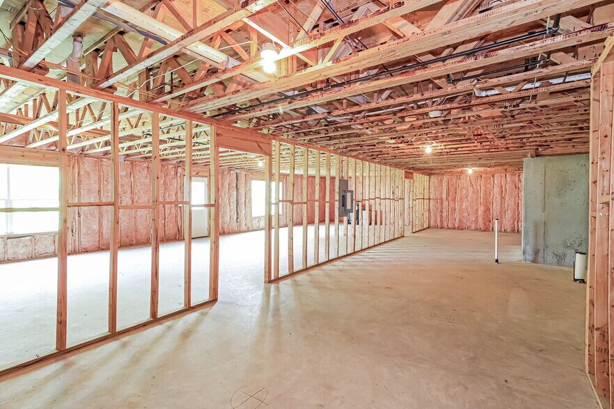 Building Photo - 215 Overlook Dr