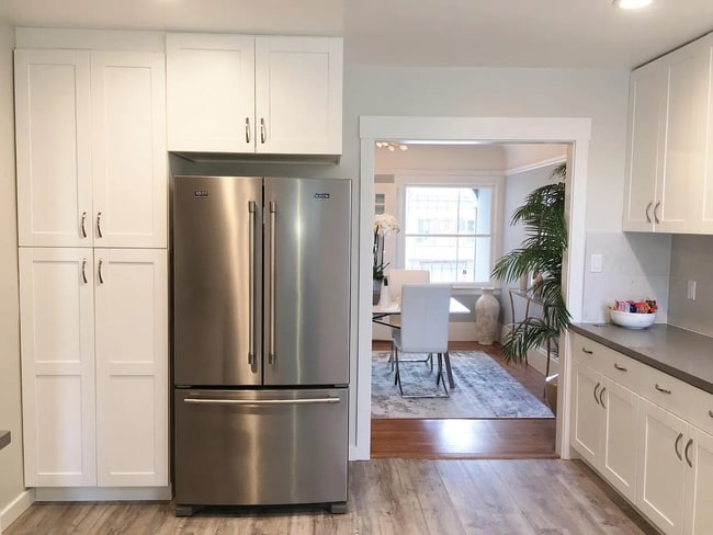 Building Photo - 842 Edinburgh St