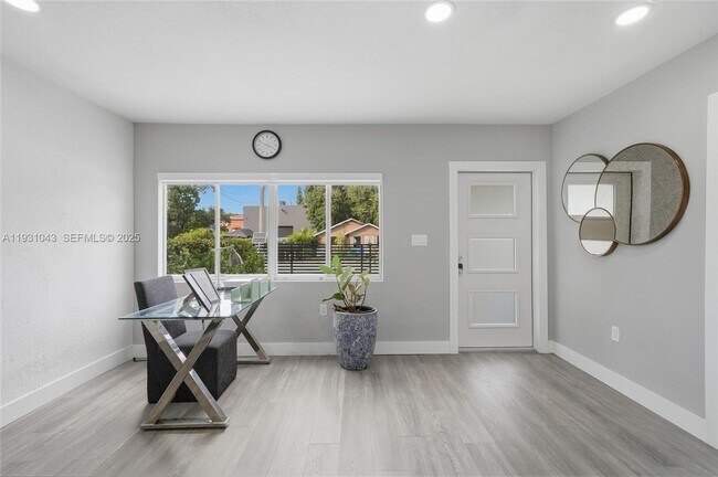 Building Photo - 1590 NW 38th St