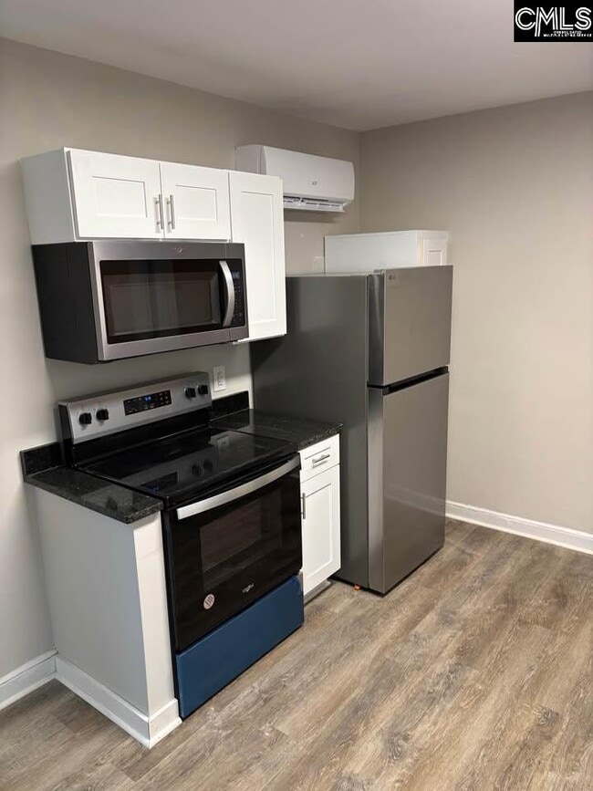 Building Photo - 2842 Superior St