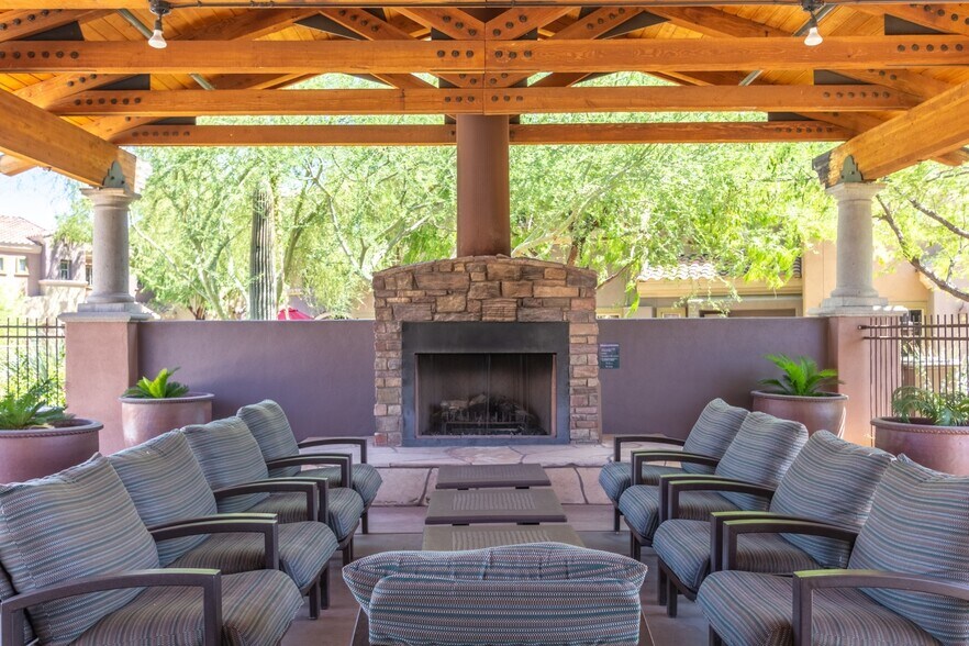 Community - 3935 E Rough Rider Rd