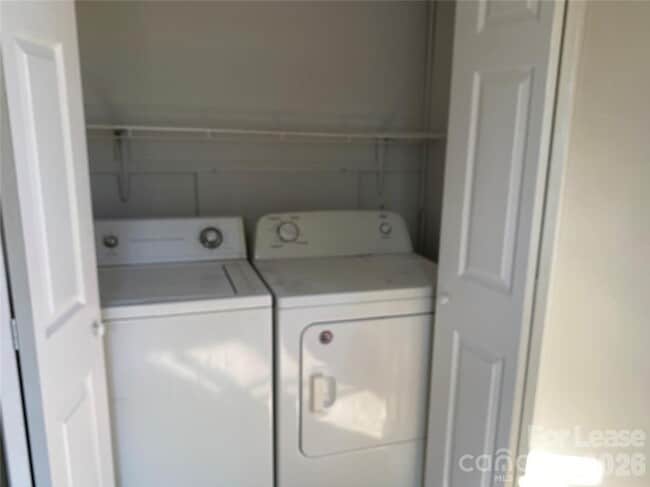 Building Photo - 960 Fairmont Ave