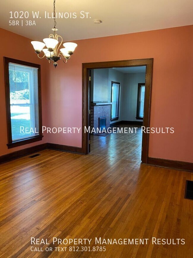Building Photo - 1020 W Illinois St