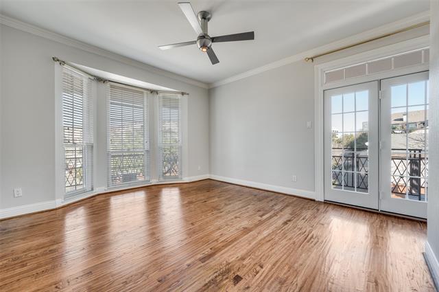 Building Photo - 3208 Cole Ave