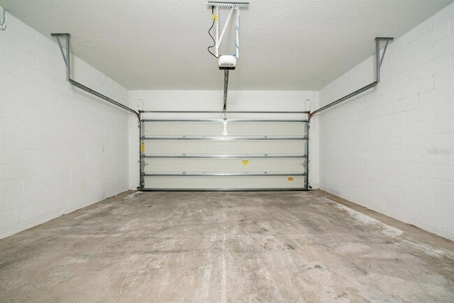 Building Photo - 1480 Peach Crk Dr