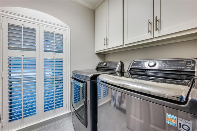 Building Photo - 6423 Windsong Dr