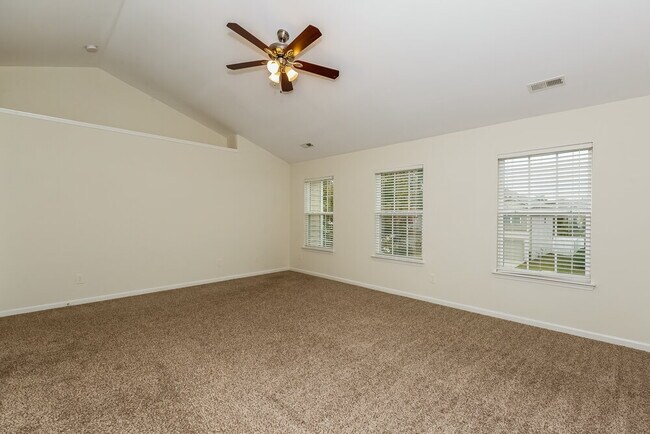 Building Photo - 7911 Hereford St