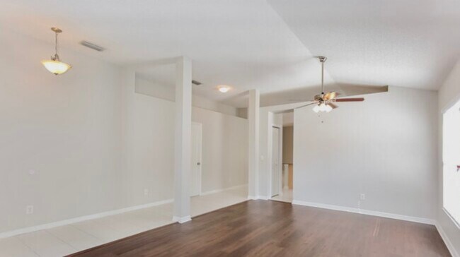 Building Photo - 1505 Scotch Pine Dr