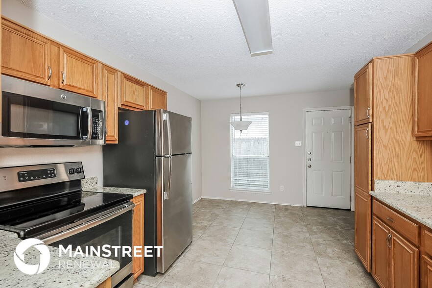 Building Photo - 6432 Twilight Cir