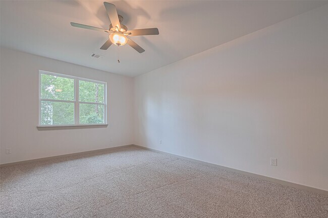 Building Photo - 11622 Twain Dr