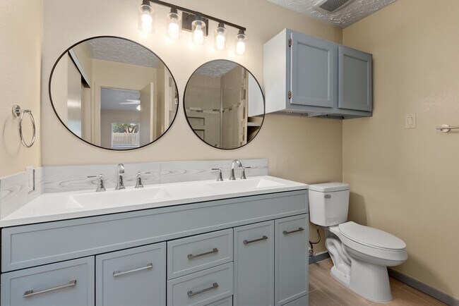 Building Photo - 11818 Westwold Dr