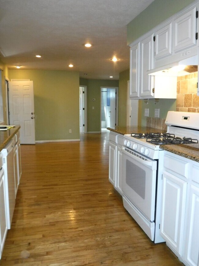 Building Photo - Beautiful Boise Bench home just off N Curtis and Northview St.