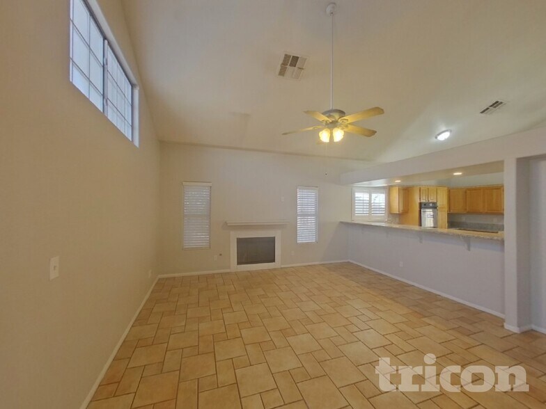 Building Photo - 1133 Broken Hills Dr