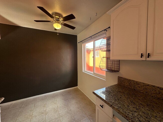 Building Photo - Beautiful 2B 1BA Condo w/ Reserved Parking...