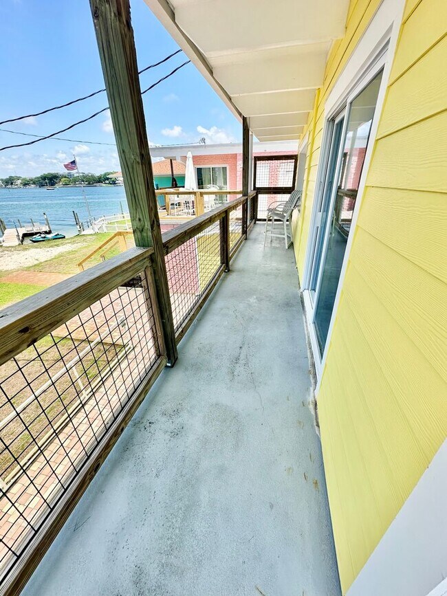 Building Photo - 334 Bluefish Dr