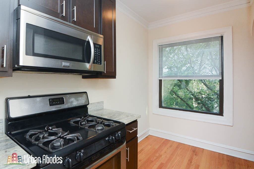 Building Photo - 4614 Paulina N St