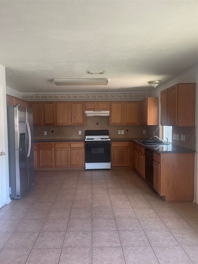 Building Photo - 20823 Oak Rain Ct