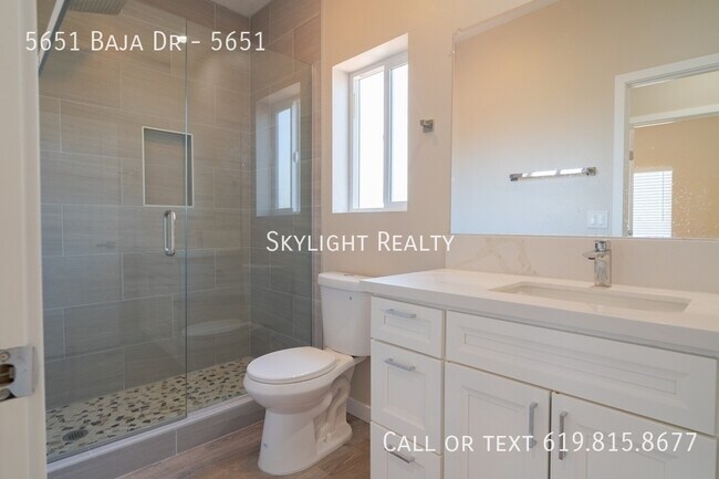 Building Photo - 5651 Baja Dr