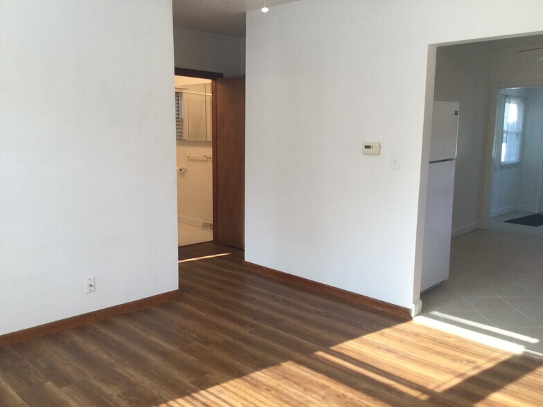 Building Photo - 5305 Pierce Ln