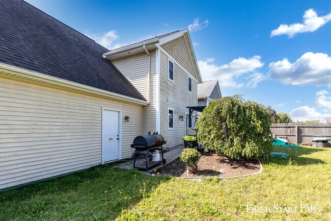 Building Photo - A Perfect Home for Gatherings & Everyday L...