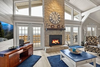 Building Photo - 103 Mockingbird Ln