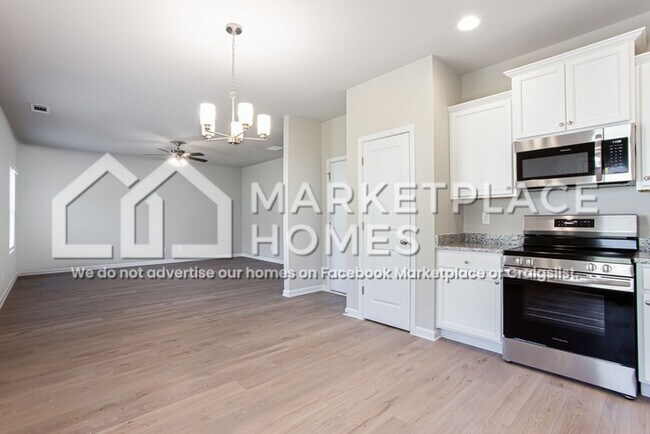 Building Photo - 207 W L Miller Dr