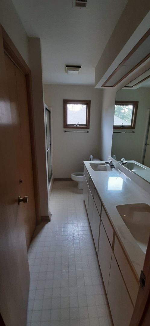 Building Photo - 204 Snead Dr