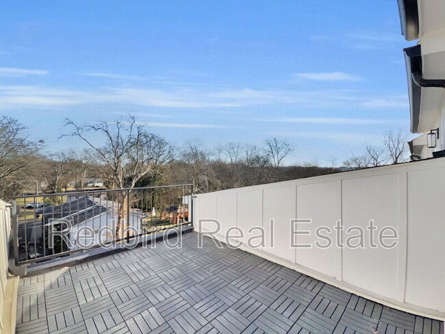 Building Photo - 2042 McKinley St