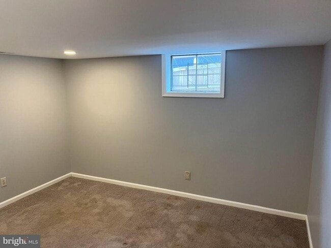 Building Photo - 6706 Longridge Dr