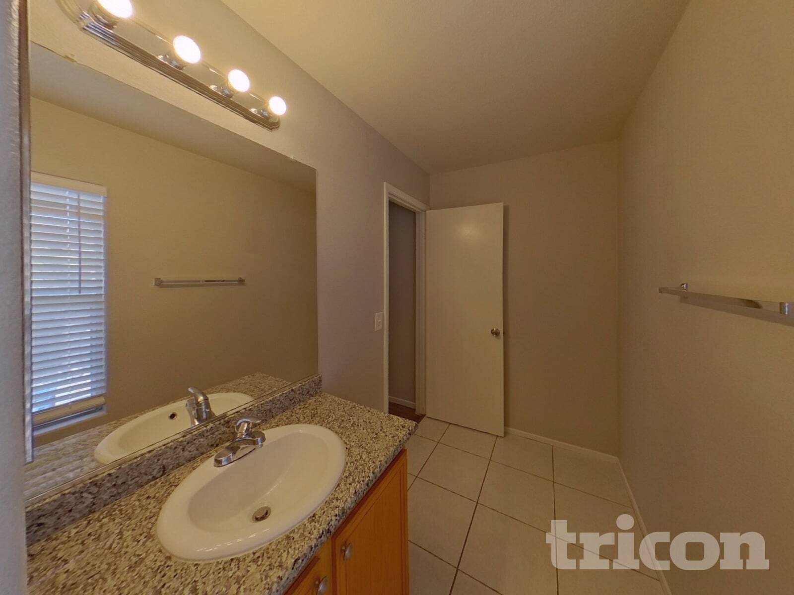 Building Photo - 1227 Golden Apple St