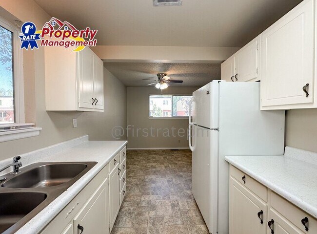 Building Photo - 783 Belmont St
