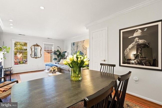 Building Photo - 1944 N Cleveland St