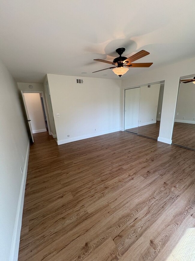 Building Photo - 1105 Del Nido Ct