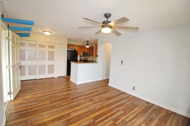 Building Photo - Kihei Villages Upper-Level Front Row Ocean View Condo